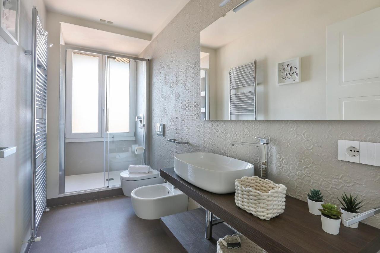 Penthouse With Big Terrace In Oltrarno Apartment Florence Ngoại thất bức ảnh