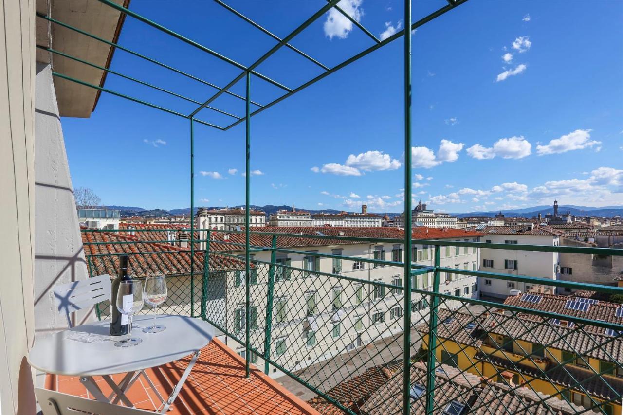 Penthouse With Big Terrace In Oltrarno Apartment Florence Ngoại thất bức ảnh